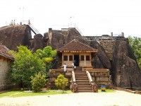 hp-isurumuniya-vihara